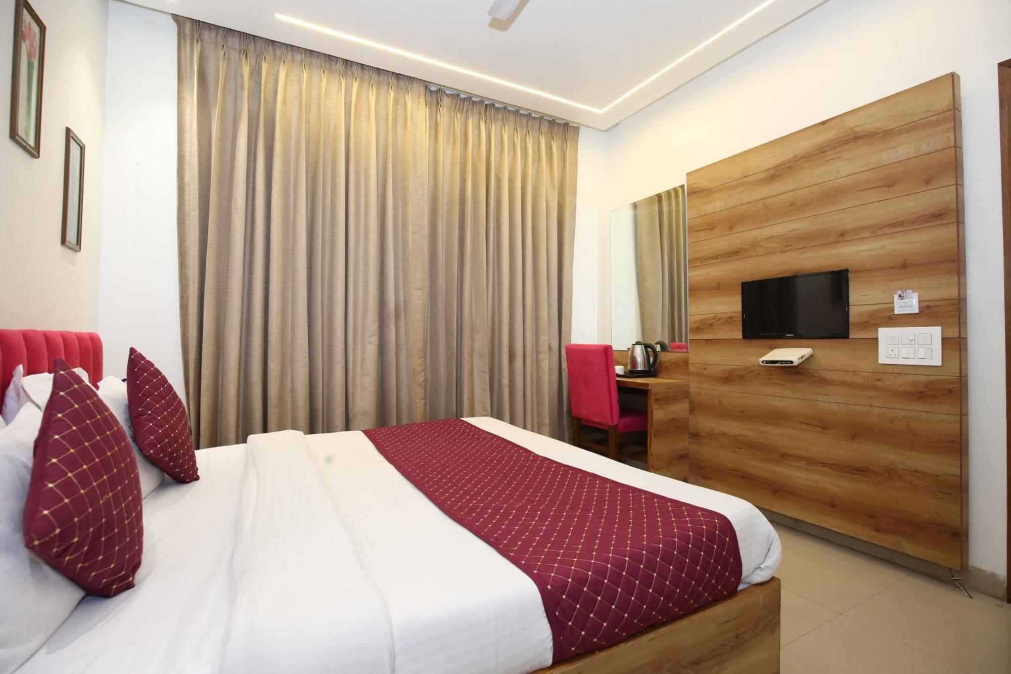 Hotel Rv Regency Amritsar Exterior photo